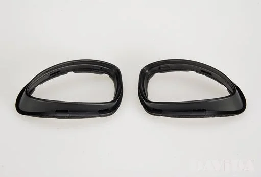 Pair of Lens Carriers