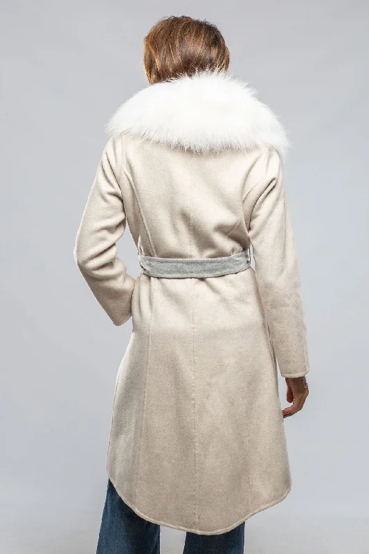 Liana Virgin Wool Coat In Oatmeal