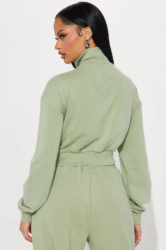 a-flight-away-lounge-zip-up-jacket-sage