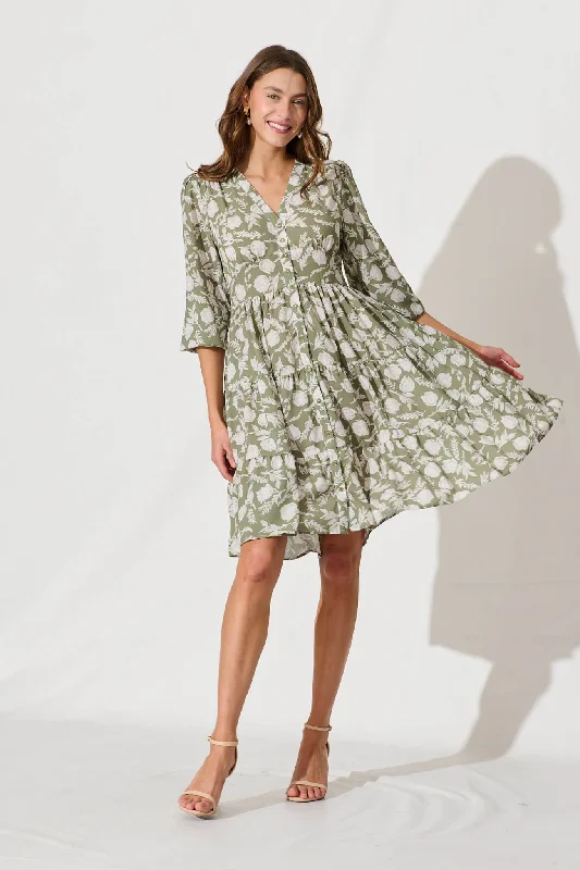 Beautiful Eyes Dress In Sage With Cream Floral