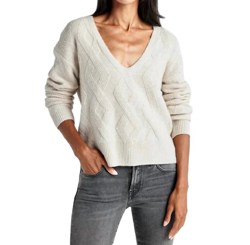 Diamond Cable V Neck Sweater In Oat Heather