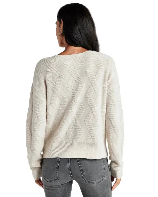 diamond-cable-v-neck-sweater-in-oat-heather