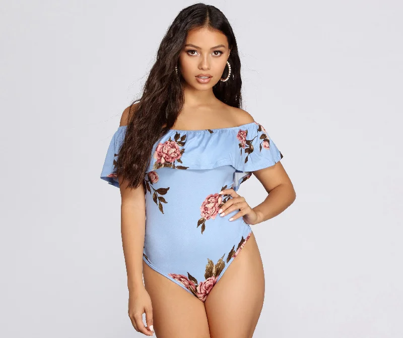 floral-moment-ruffled-bodysuit-060011748001