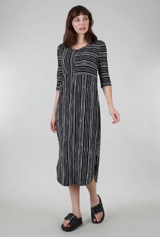 habitat-core-travel-city-dress-14290-core-travel-city-dress-black-stripe