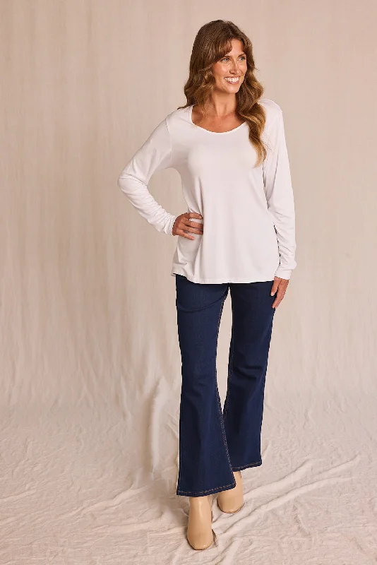 long-sleeve-swing-tee-in-white