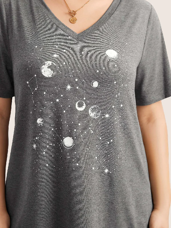 moon-and-star-print-v-neck-t-shirt