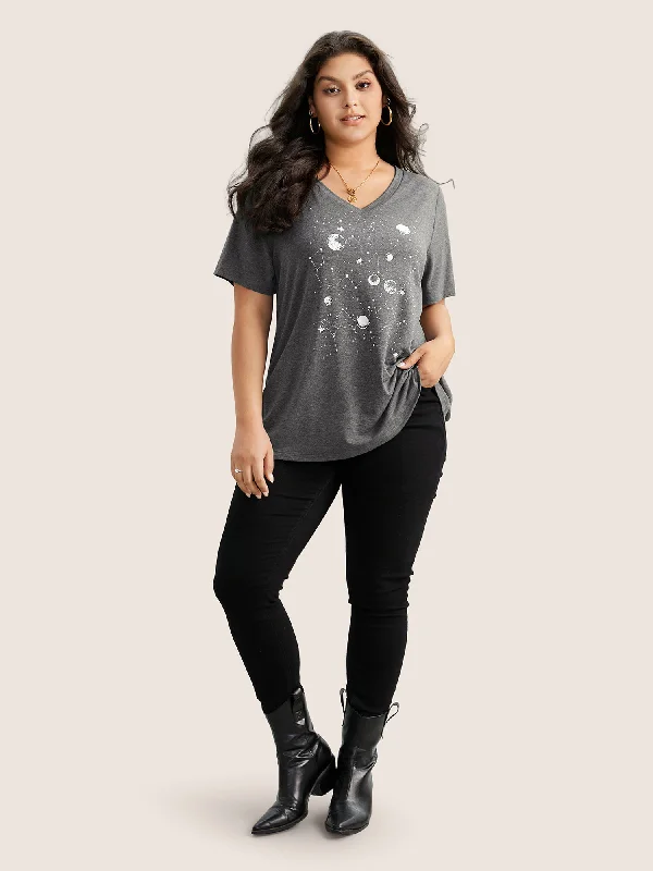 moon-and-star-print-v-neck-t-shirt