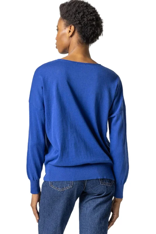 relaxed-sweater-in-cobalt