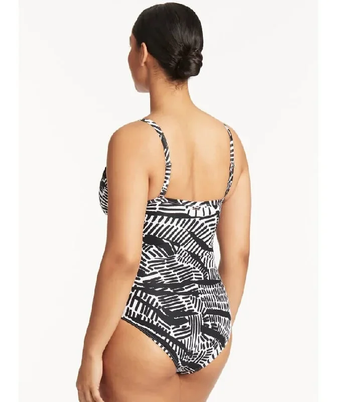 sea-level-pampas-twist-front-dd-e-cup-one-piece-swimsuit-black