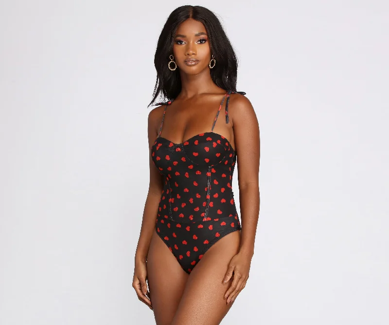 struck-by-cupid-heart-print-bodysuit-060030752001