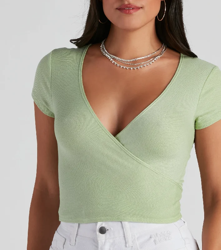 the-perfect-basic-knit-crop-top-060021171180